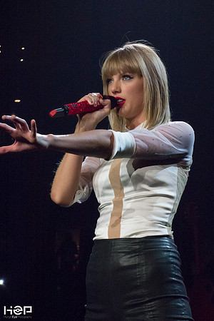 Taylor Swift: RED tour - August 23, 2013 - Staples Center, Los Angeles, California